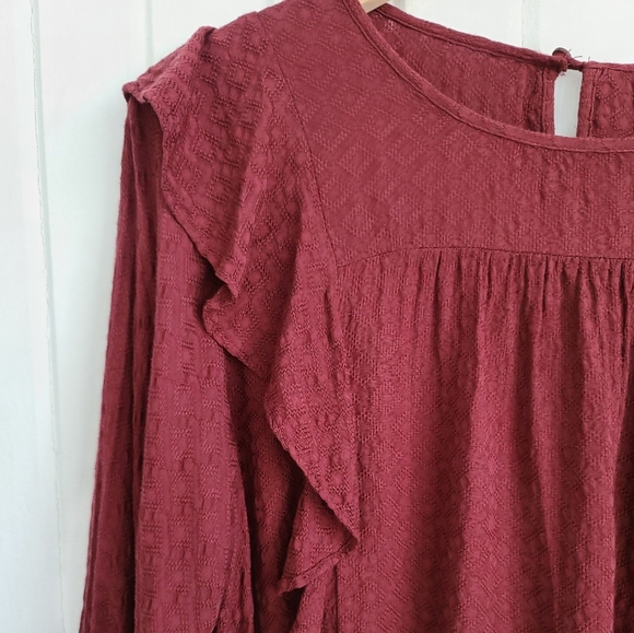 Universal Thread Women's Small Burgundy Ruffle Pullover Fall Blouse - Picture 5 of 11
